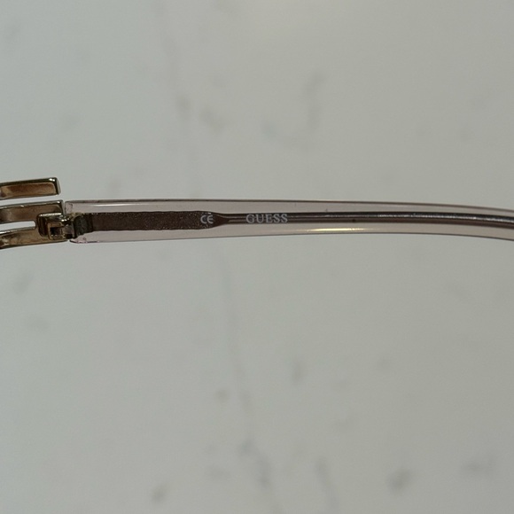 Guess Women's Y2K Vintage 2008 Sunglasses - Picture 8 of 10